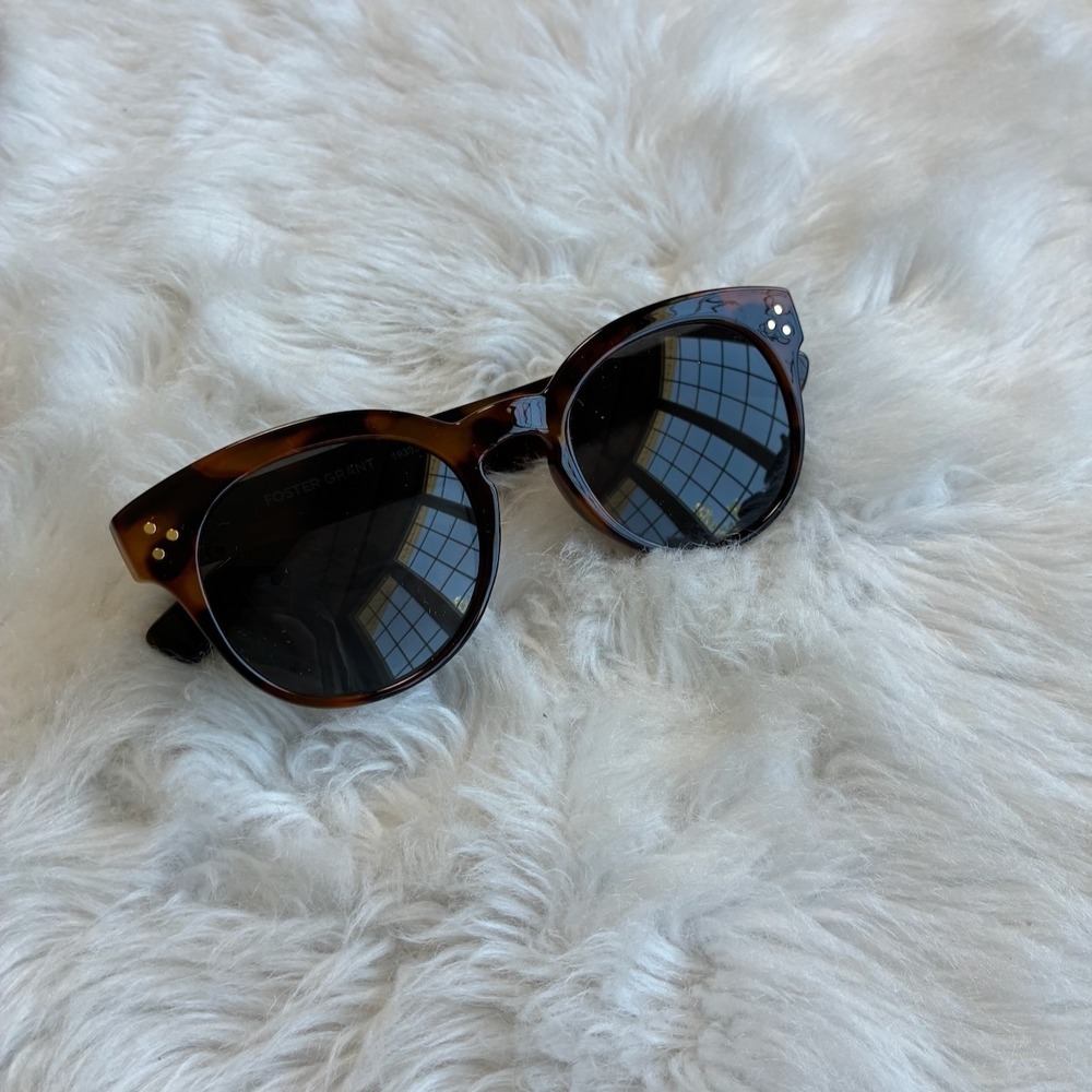 Foster Grant Womens Tortoiseshell Round Sunglasses CL1022-59105FGX201 FWM